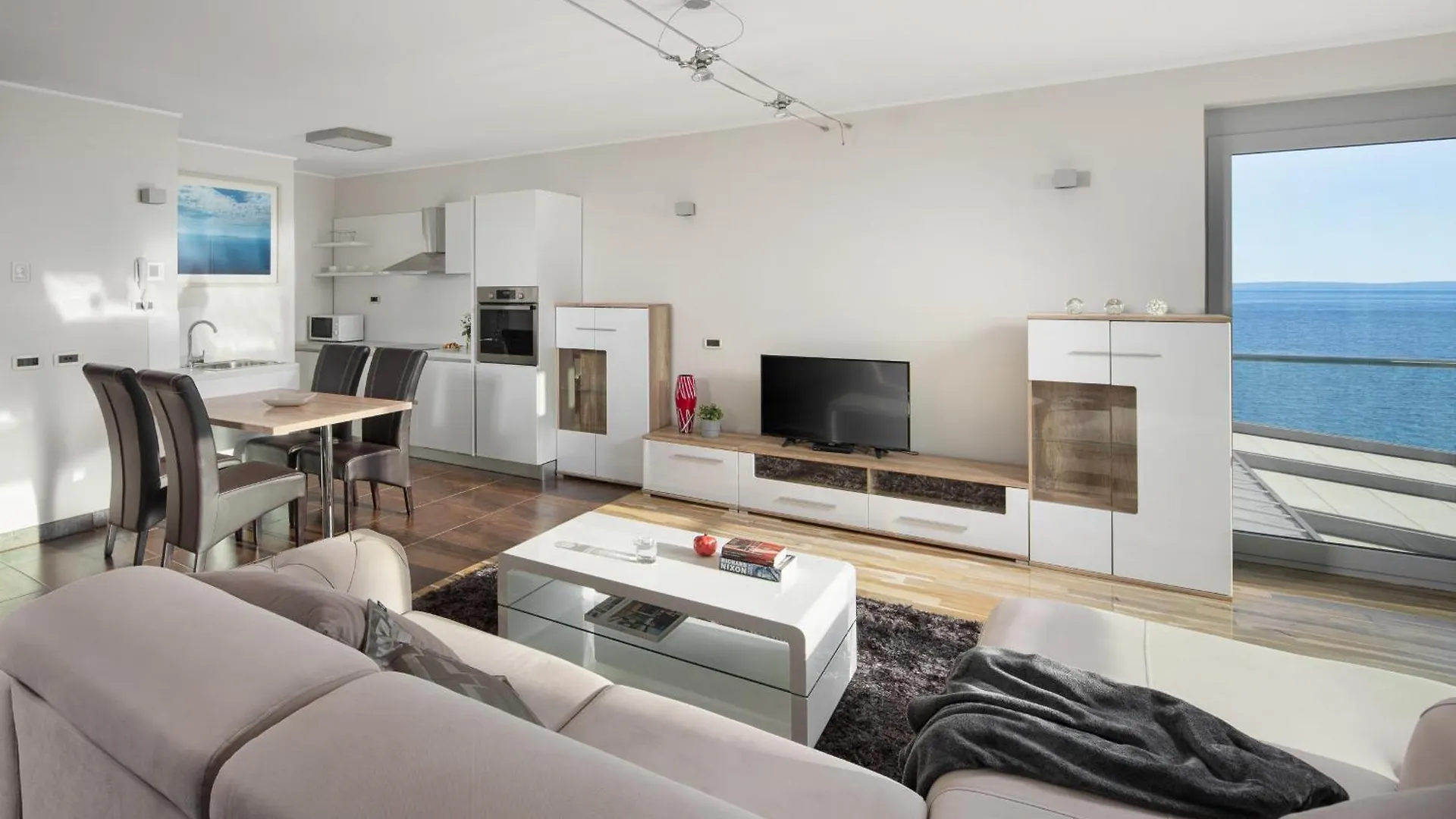 Villa Arentz Residence - Side Sea View Apartments Opatija 0*,  Croatia