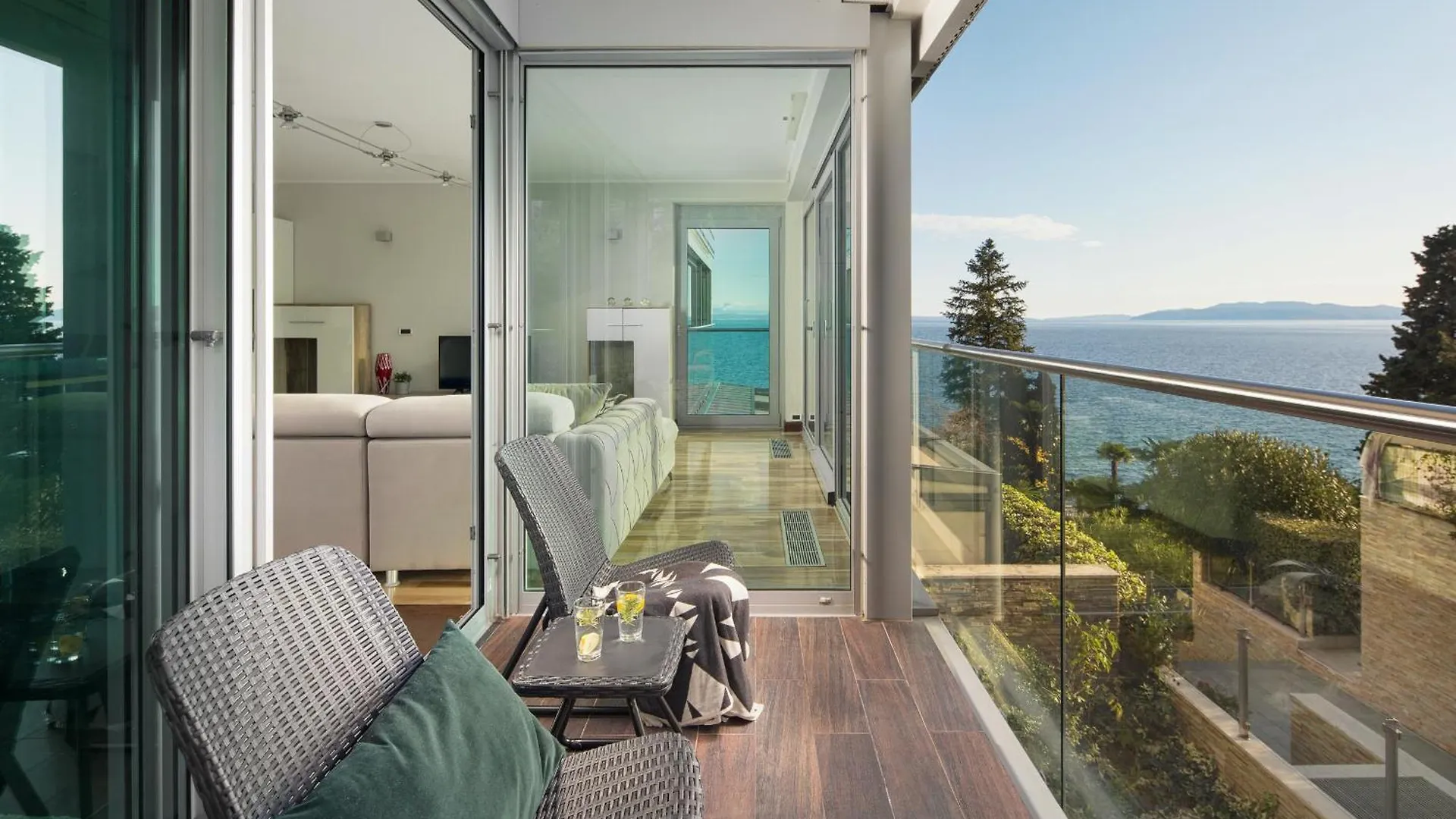 Villa Arentz Residence - Side Sea View Apartments Opatija Croatia